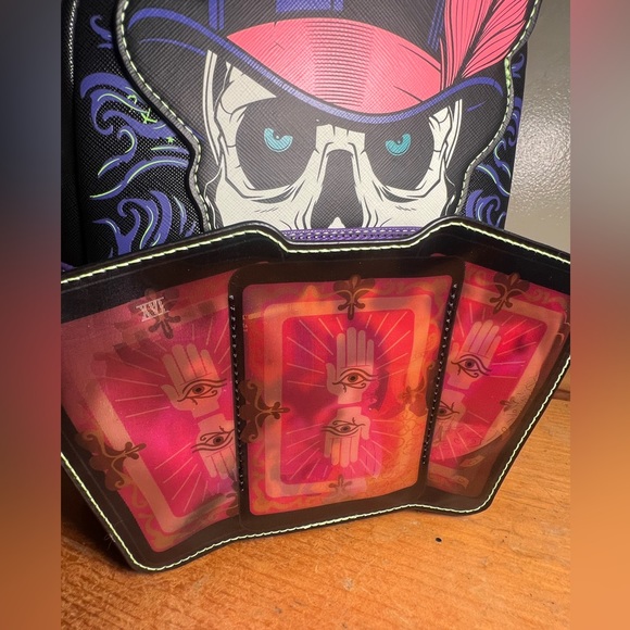 Disney Villains x Loungefly Dr Facilius Glow in the dark bag NWT - Picture 7 of 16